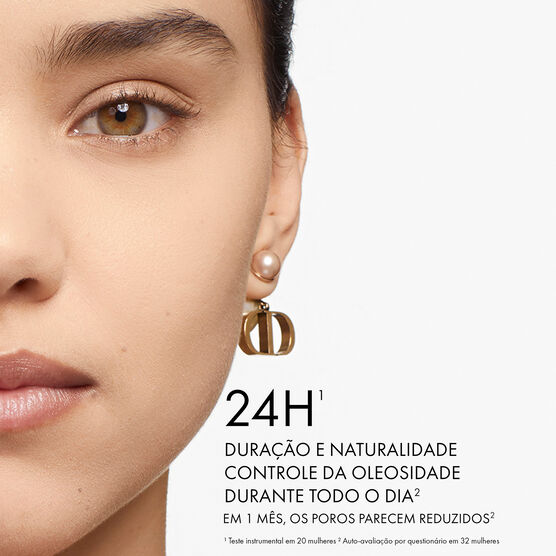 DIOR       FOREVER MATTE FDT  3.5N